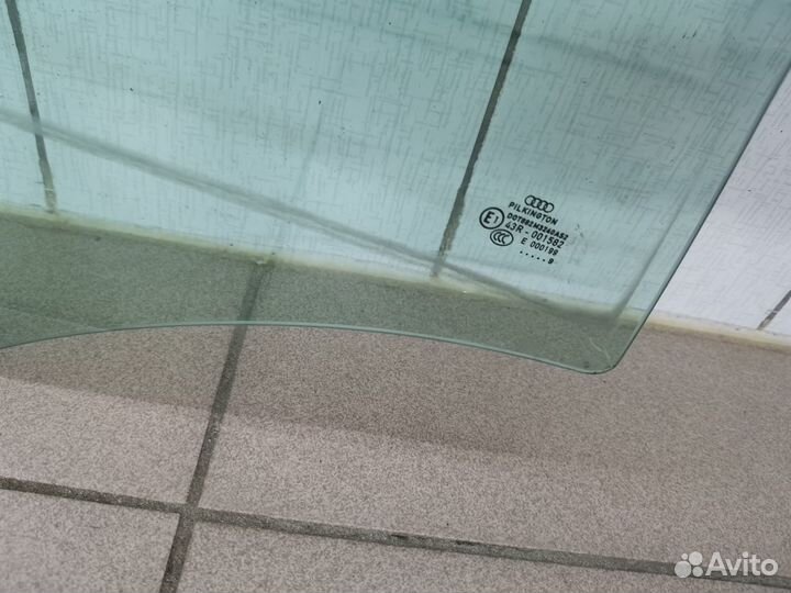 Стекло задней правой двери Audi A4 B8 8K