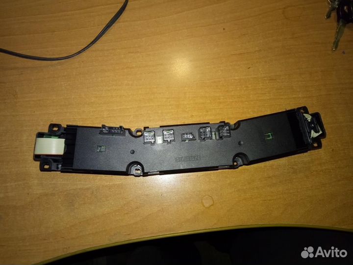 Блок кнопок аварийной сигнализации Mercedes Benz