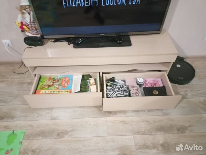 Тумба под телевизор