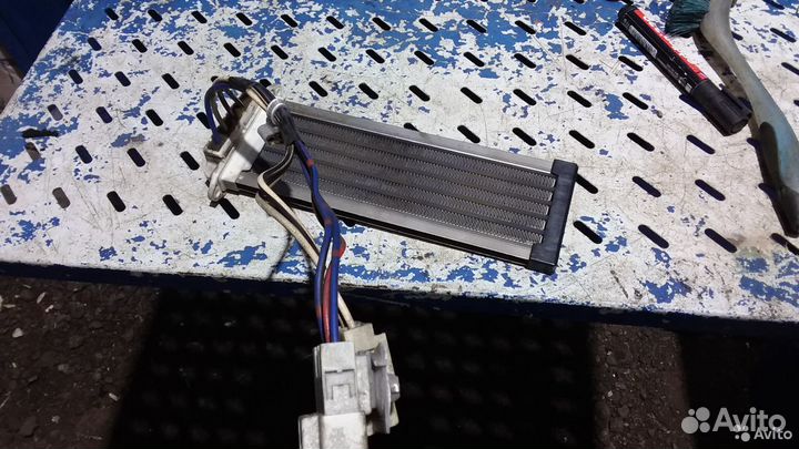 Радиатор отопителя электрический Toyota Lexus