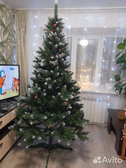 Елка искусственная