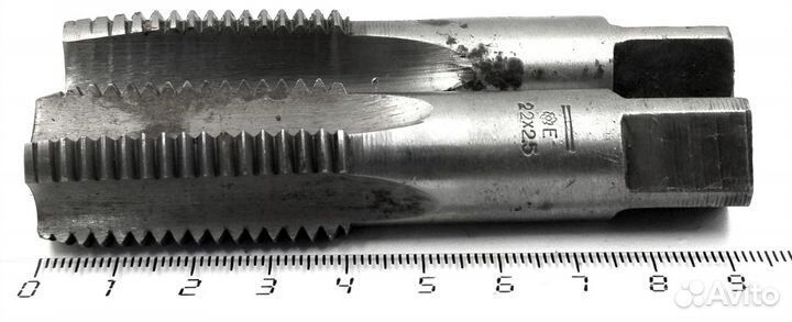 Метчик М22 (2,5) ручной к-т 2шт