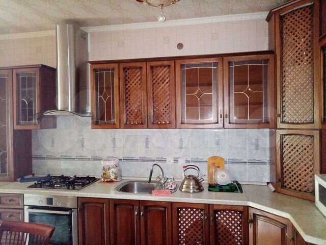 2-к. квартира, 76 м², 2/5 эт.