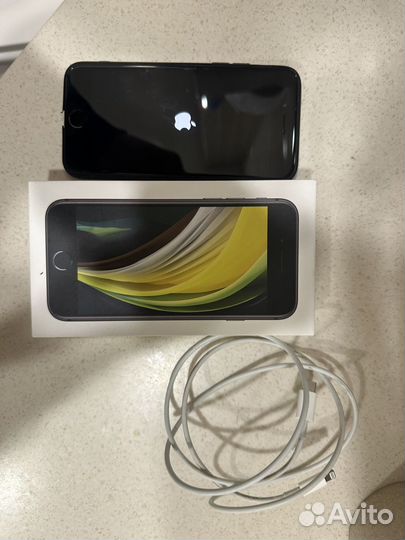 iPhone SE, 128 ГБ