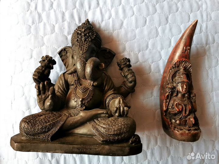 Статуэтка из дерева из Индии