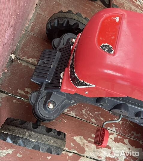 Детский трактор с педалями Полесье