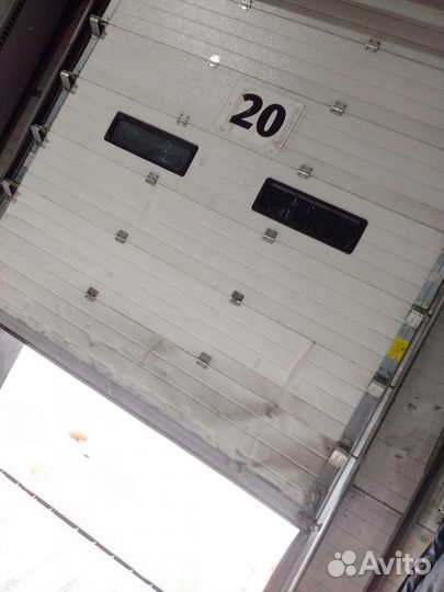 Установка ремонт секцеоных откатных рулонных ворот