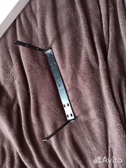 Подвесная полка, скрытые крепления