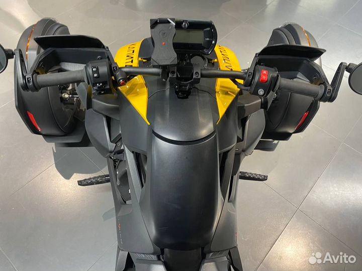 Трицикл BRP Ryker 900 Rally Edition (с ндс)