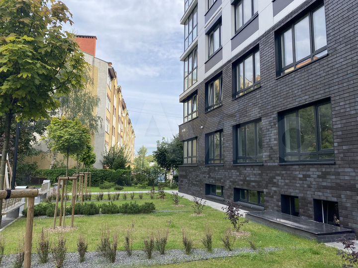 2-к. квартира, 76,6 м², 1/8 эт.