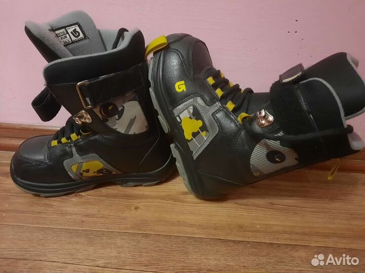 Сноубордические ботинки детские р.33-35