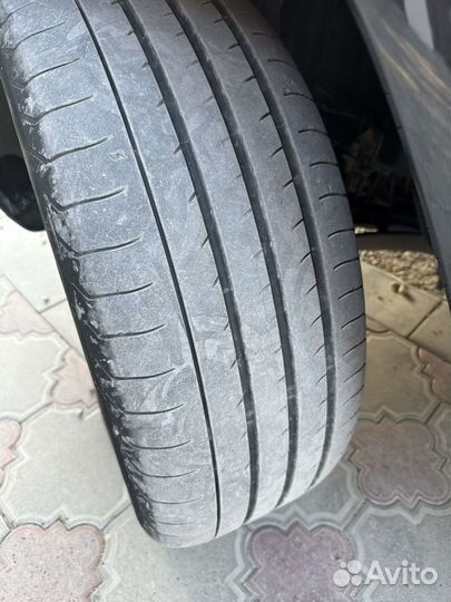 Yokohama Advan Sport V105 265/50 R20