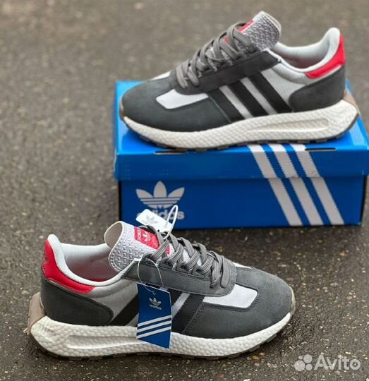 Кроссовки Adidas