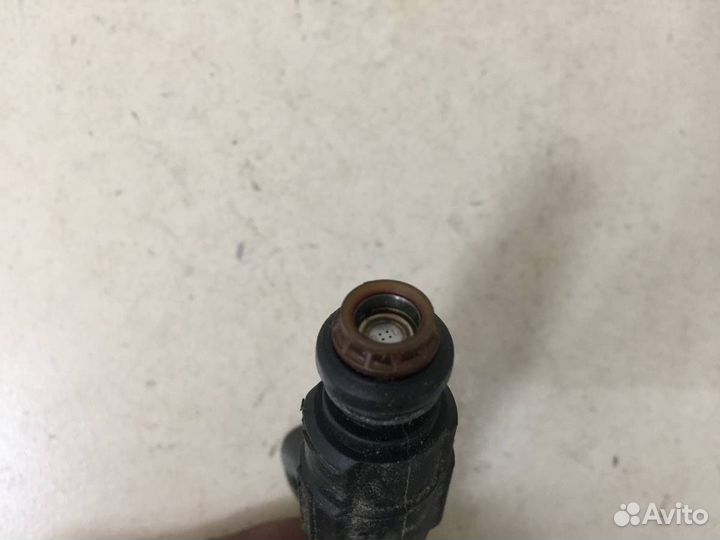 Форсунка инжекторная электрическая Ford C-MAX 2003