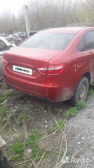 LADA Vesta 1.6 AMT, 2017, битый, 110 000 км