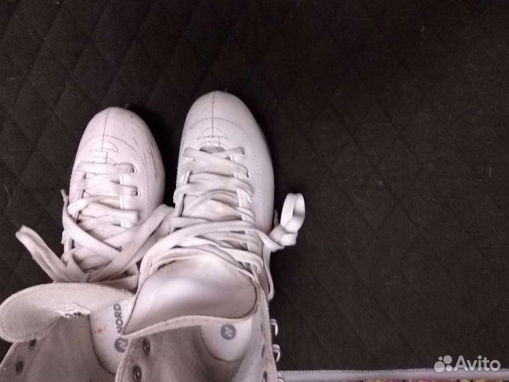 Коньки фигурные