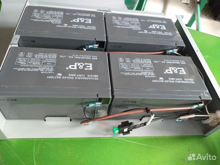 Бокс для аккумуляторов