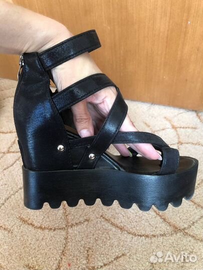 Босоножки, сабо