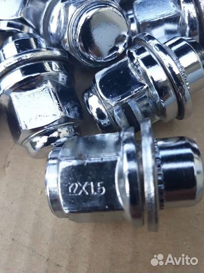 Колесные гайки