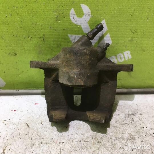 Суппорт передний правый Форд Мондео 3