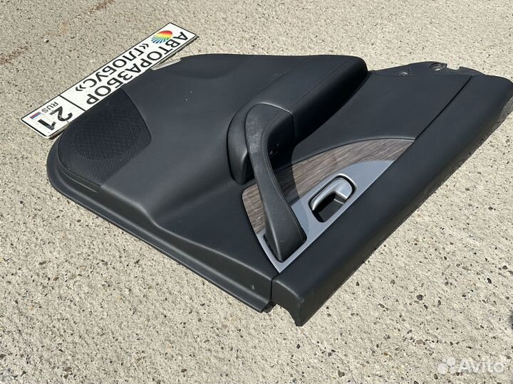 Обшивка двери левой задней инфинити QX 70