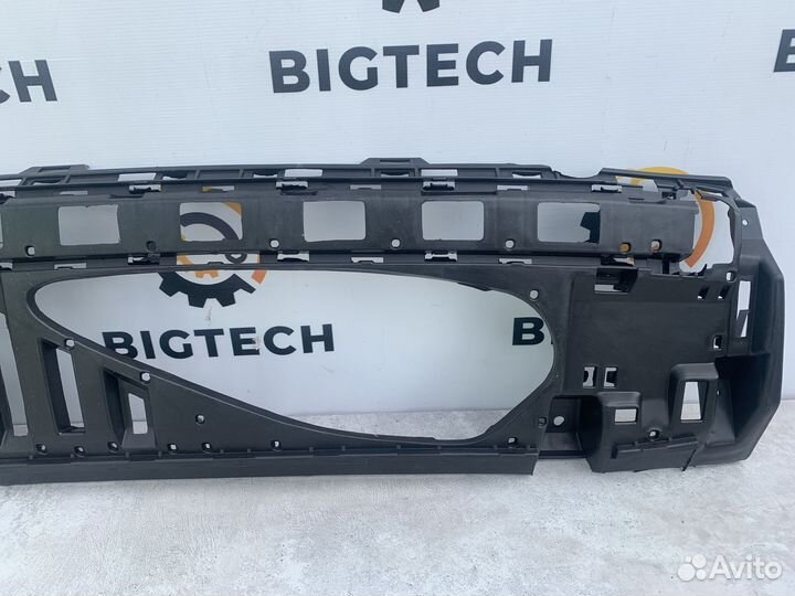 Кронштейн заднего бампера Mercedes A2138854301