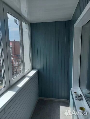 Остекление и отделка балкона, шкафы