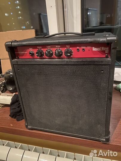 Комбоусилитель для бас гитары