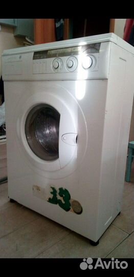 Стиральная машина с документами