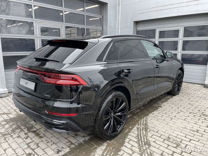 Audi Q8 3.0 AT, 2023