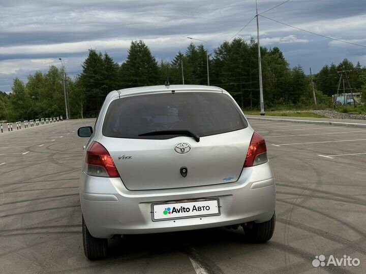 Toyota Vitz 1.0 CVT, 2009, 58 000 км