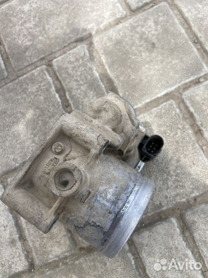 Дросельная заслонка skoda yeti 1.2 03F133062