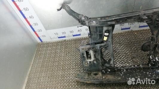 Передняя панель крепления облицовки (телевизор) hy