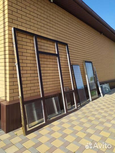 Двери входные группы