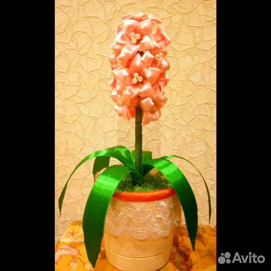 Цветы, картины и шкатулки из атласных лент