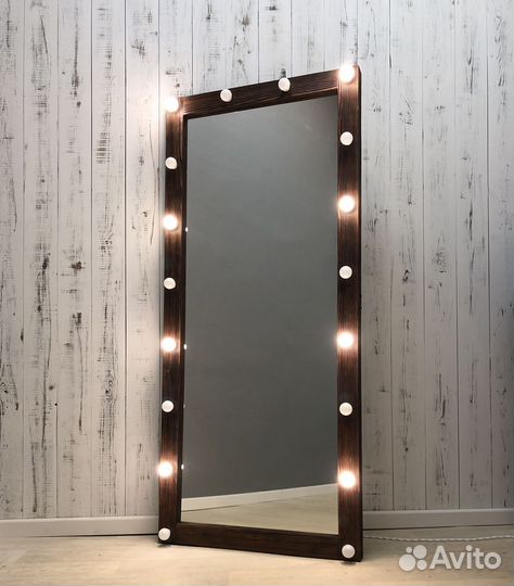 Зеркало с подсветкой