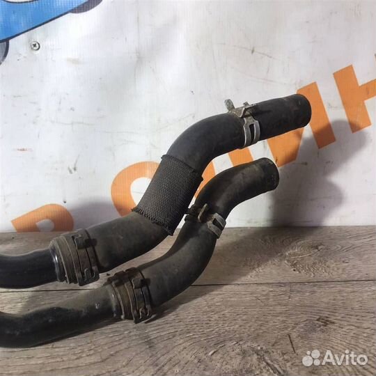 Патрубок отопителя(двойной) Land Rover Discovery