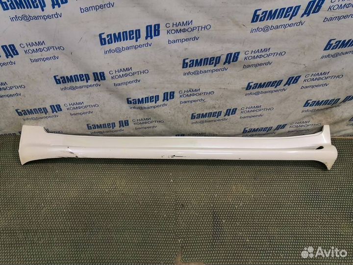 Подножка пластиковая toyota land cruiser URJ202