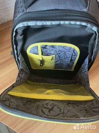 Рюкзак школьный для мальчика hummingbird