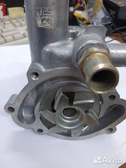 Насос водяной помпа для газели волги УАЗ новая