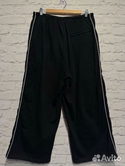 Balenciaga 3b sports tracksuit pants на руках