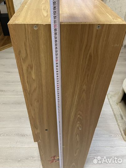 Шкаф с полками