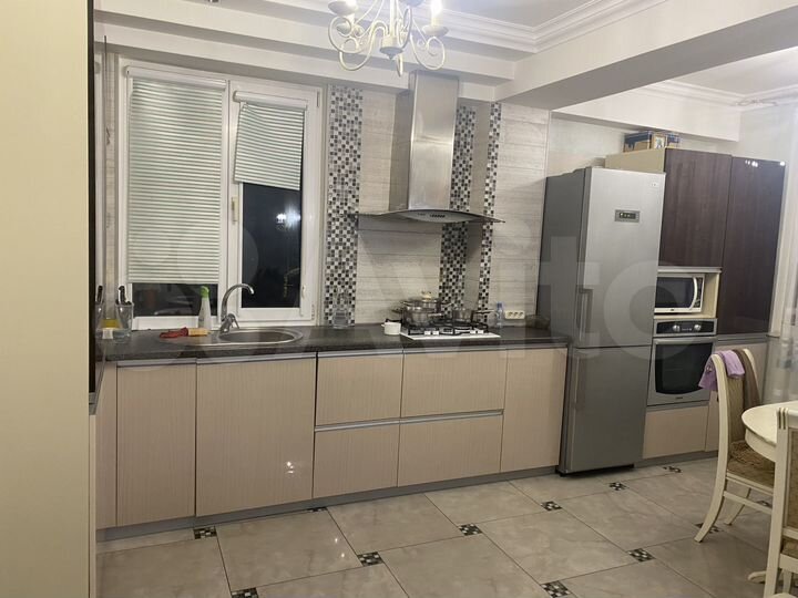 2-к. квартира, 75 м², 5/8 эт.