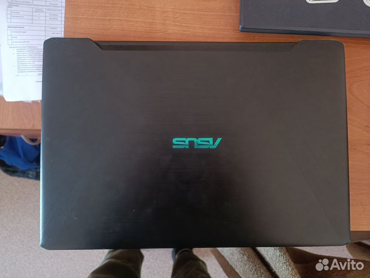 Ноутбук asus