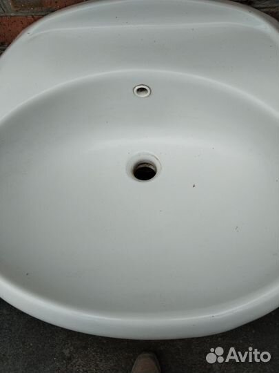 Раковина в ванную бу