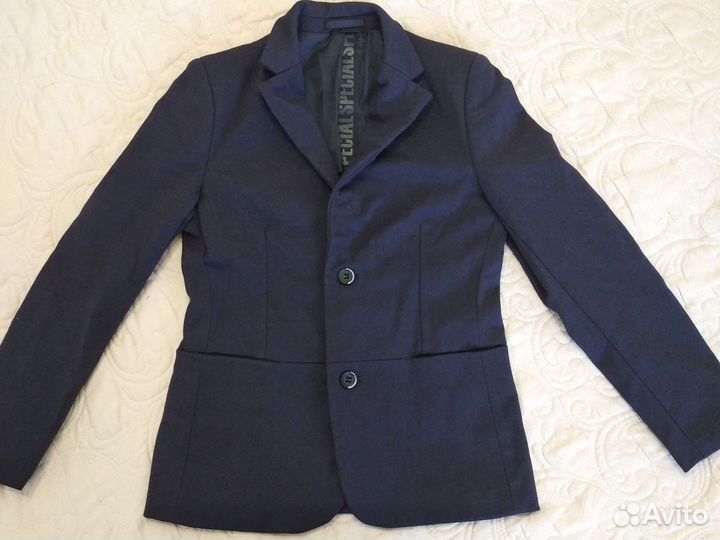 Пиджак на мальчика размер 140 см
