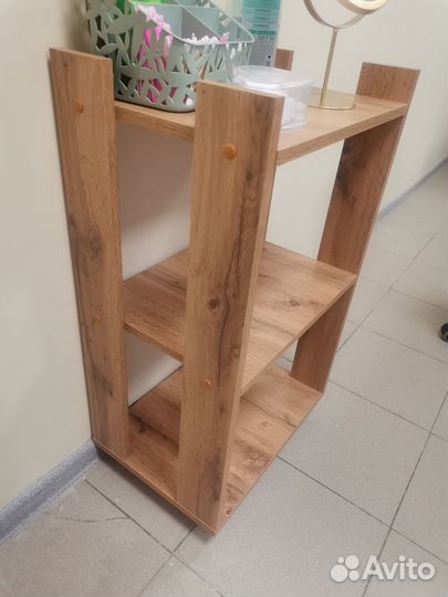 Этажерка на колесиках