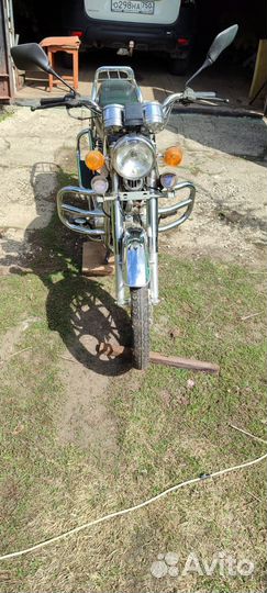 Продаю мопед