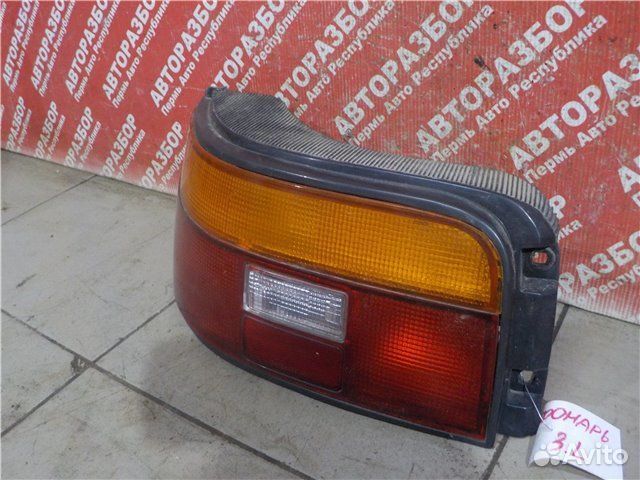 Фонарь задний левый Toyota Corolla EE90 5E 1990