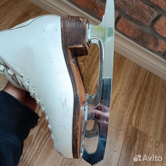 Фигурные коньки wifa 33